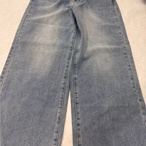 Women's wide leg jeans